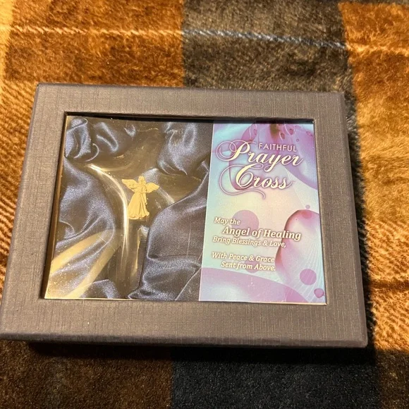 NWT Faithful crystal Prayer Cross with Golden healing Angel at its center - Picture 2 of 9